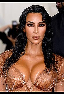 Kim Kardashian deep cleavage at 2019 Met Gala in New York City Kim Kardashian deep cleavage at 2019 Met Gala in New York City