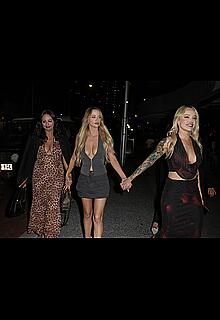 Jessika Power celebrates her 33rd birthday at Broadbeach with her girl pals in Gold Coast
