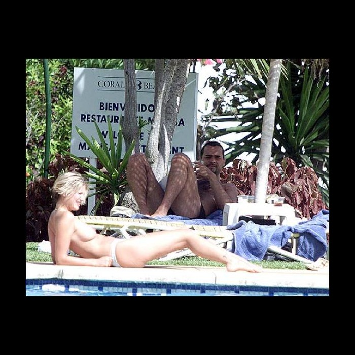 Lisa Faulkner sunbathing topless