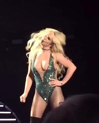 Britney Spears wardrobe malfunction at concert in Las Vegas