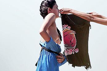 Neelam Gill changing on a beach during photoshoot shows her nude tits in Malibu beach