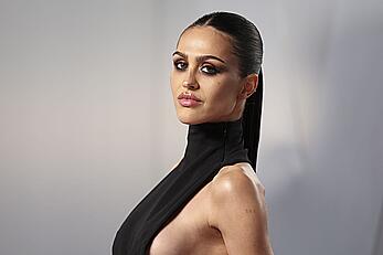 Amelia Gray sideboob at Vanity Fair Oscar party in LA