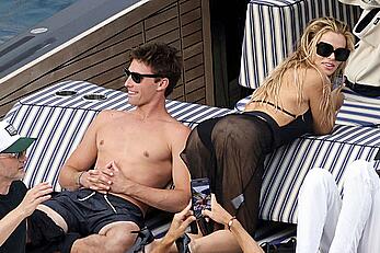 Brooks Nader nipple slip during a beach day in Capri, Italy - August 12, 2026
