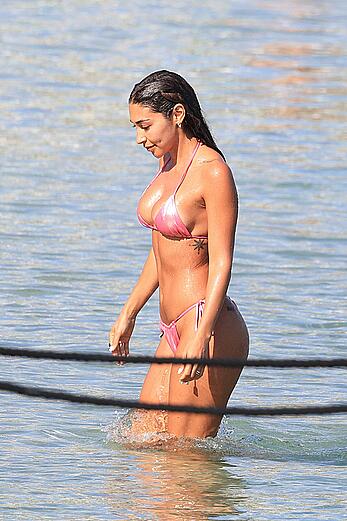 Chantel Jeffries in tiny pink bikini hits the beach in Mykonos - August 14, 2026