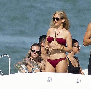 Ellie Goulding in bikini on a yacht in Miami