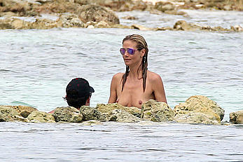 Heidi Klum topless in Mexico