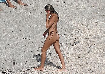Heidi Klum topless at beach Getaway in St. Barts