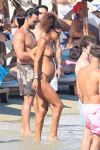 Jessica Aidi in thong bikini on the beach in Mykonos with Marco Verratti - August 01, 2026