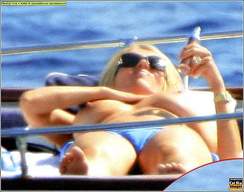 Rita Rusic full fronatl nude on a yacht