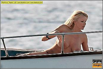 Rita Rusic full fronatl nude on a yacht